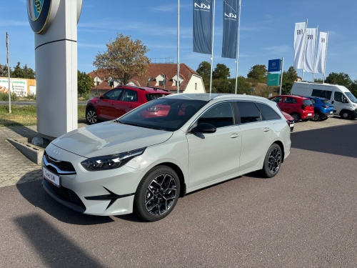 KIA Ceed SW šedý